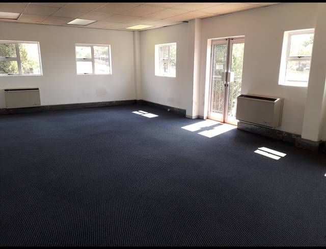 921M² OFFICE TO LET IN CENTURION CENTRAL
